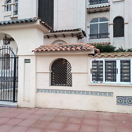 Residencia Alhambra Los Cisnes Torrevieja Zewnętrze zdjęcie