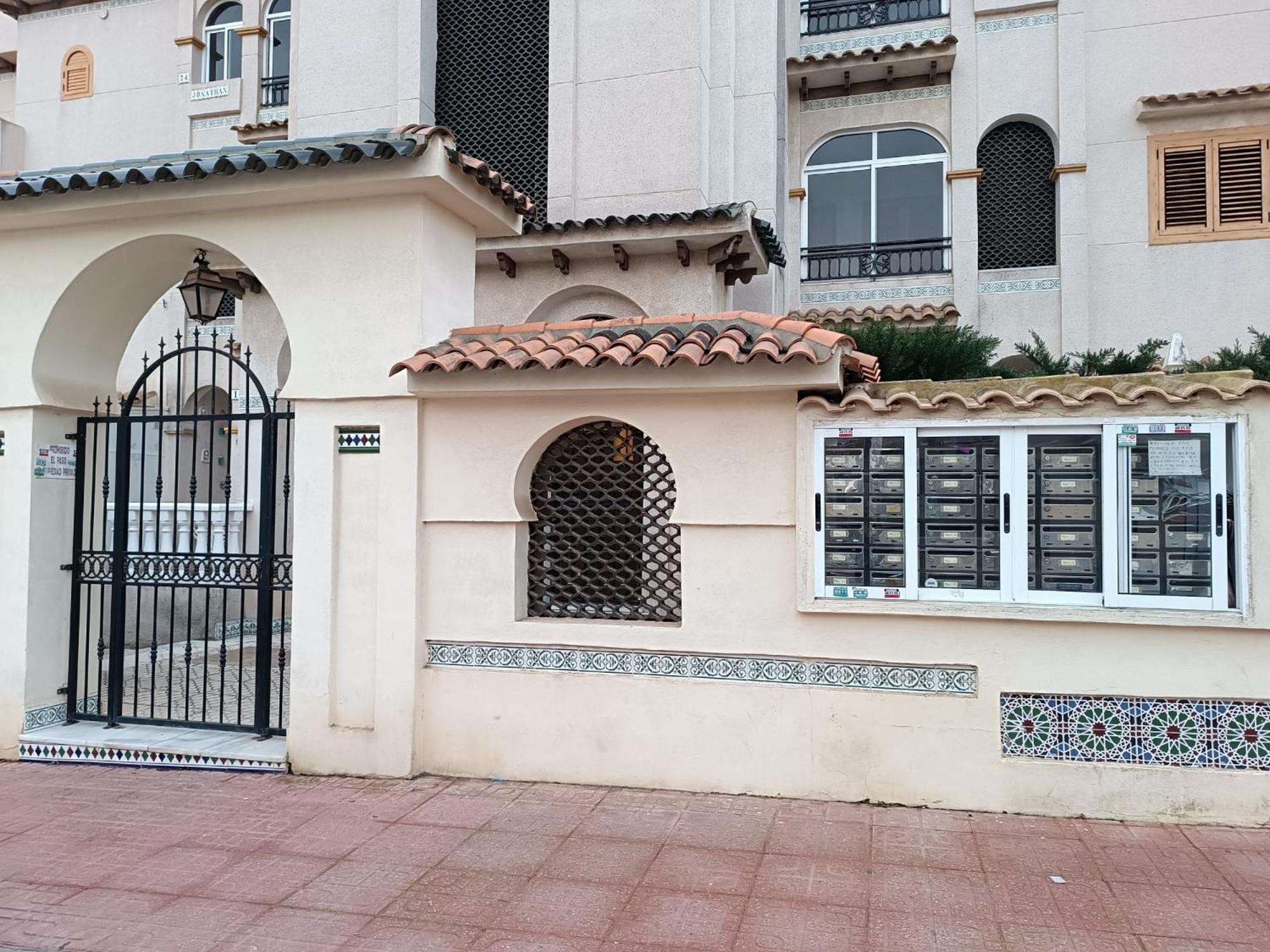 Residencia Alhambra Los Cisnes Torrevieja Zewnętrze zdjęcie